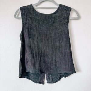Leela and Lavender Black Sleeveless Tank Size Small